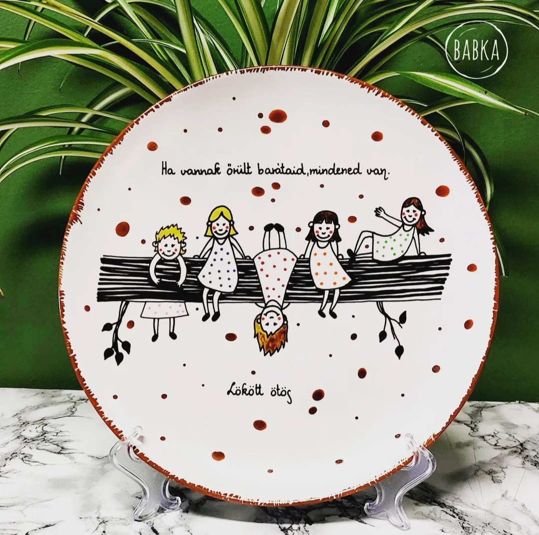 lány barátság tányér